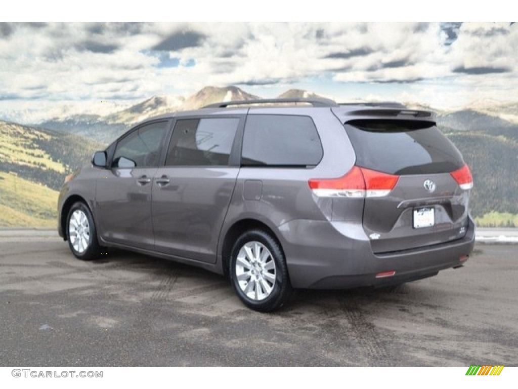 2011 Sienna LE AWD - Predawn Gray Mica / Light Gray photo #8