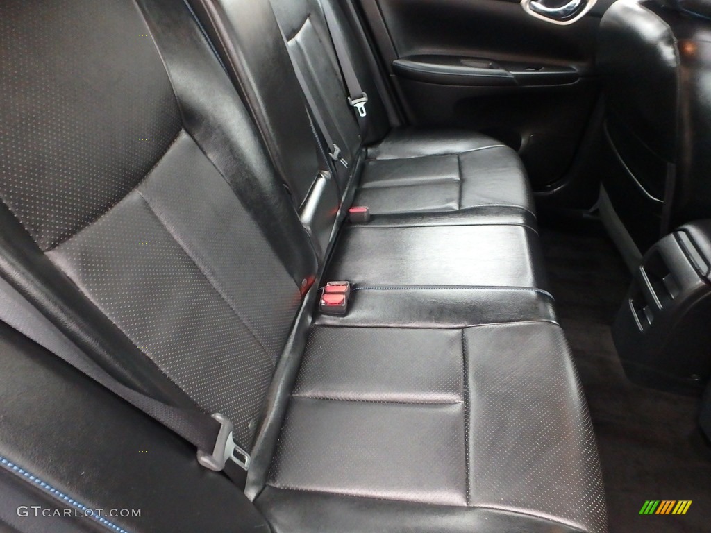 2017 Sentra SR Turbo - Fresh Powder White / Charcoal photo #13