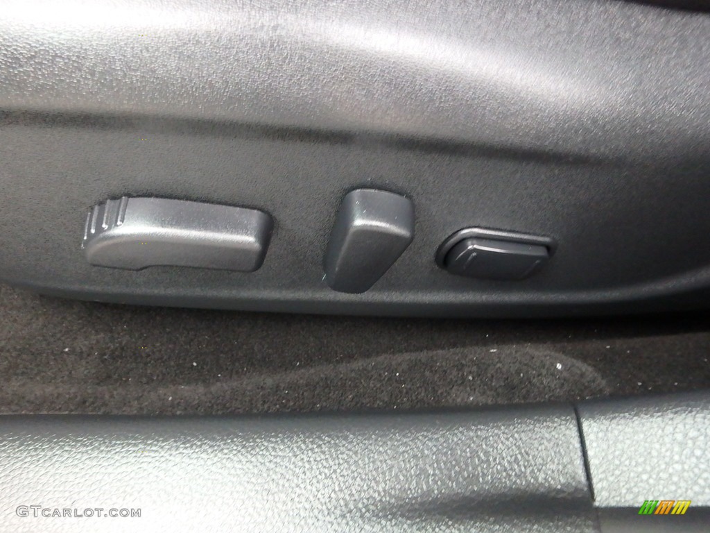 2017 Sentra SR Turbo - Fresh Powder White / Charcoal photo #19