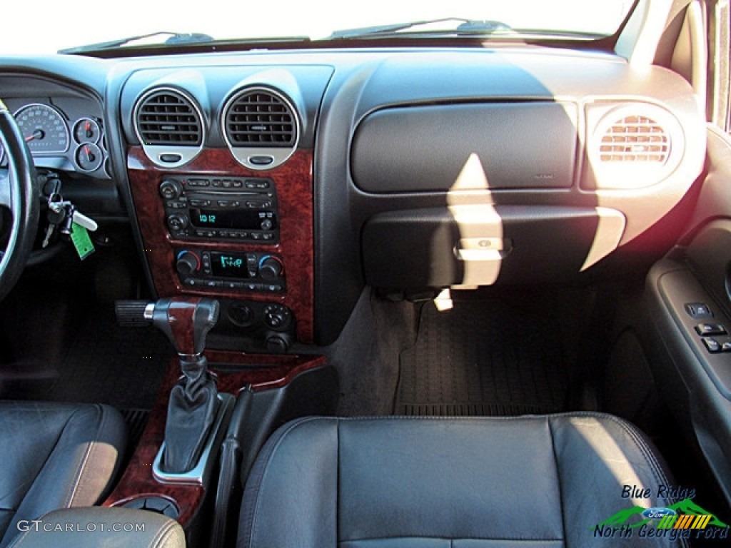2007 Envoy Denali 4x4 - Summit White / Ebony photo #25