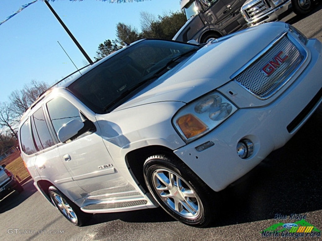 2007 Envoy Denali 4x4 - Summit White / Ebony photo #31