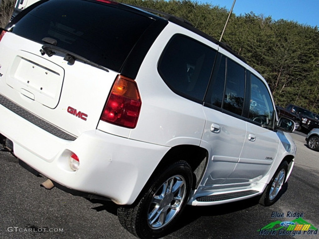 2007 Envoy Denali 4x4 - Summit White / Ebony photo #32