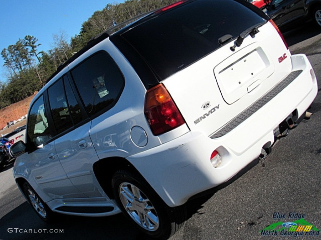 2007 Envoy Denali 4x4 - Summit White / Ebony photo #33