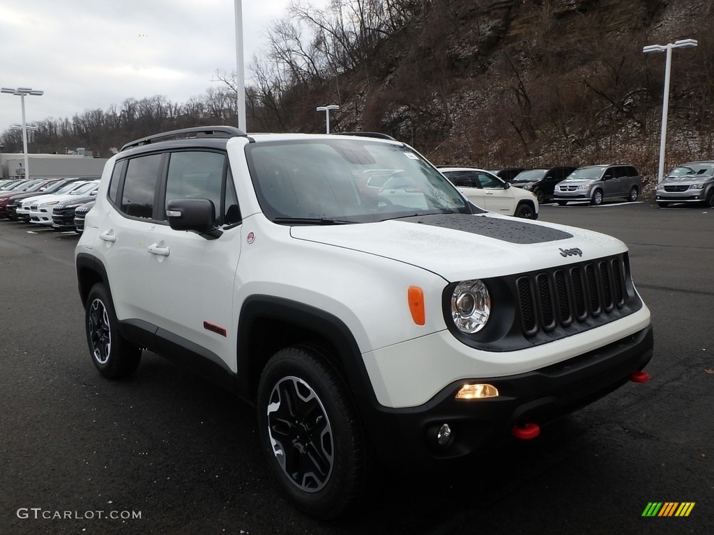 2017 Renegade Trailhawk 4x4 - Alpine White / Black photo #7