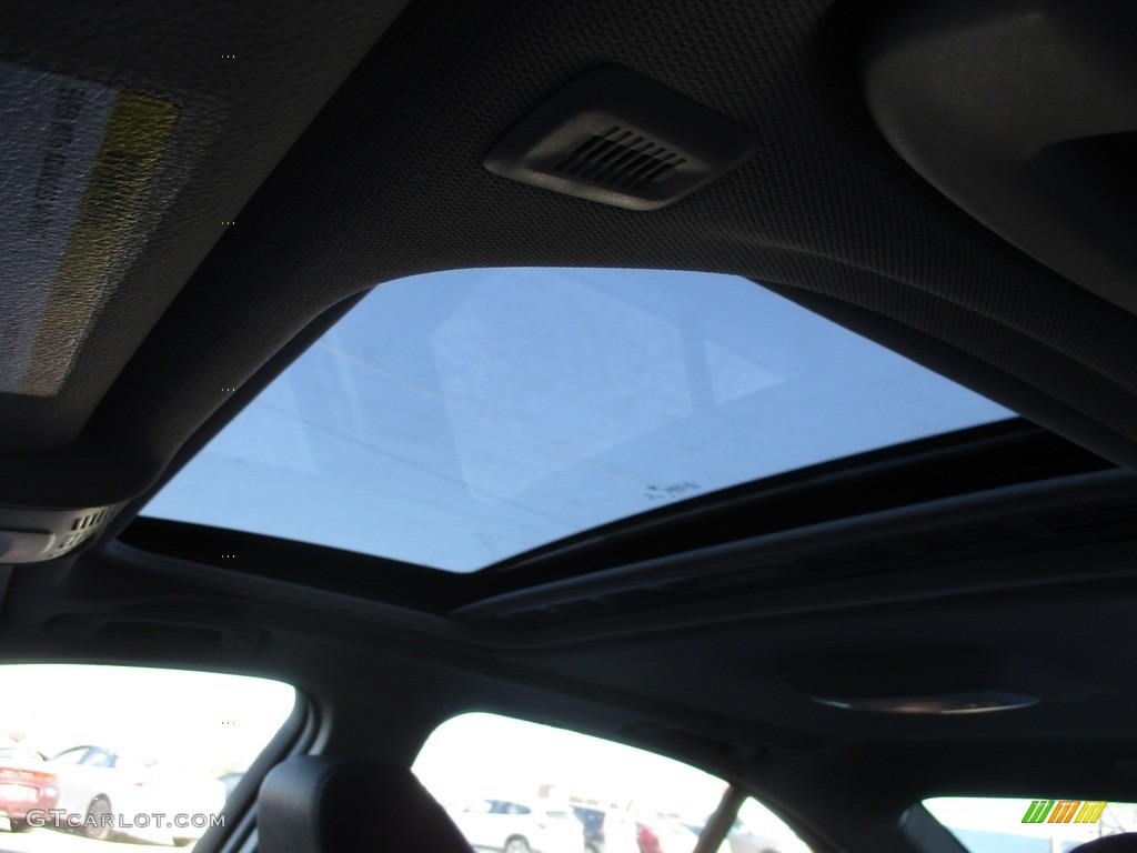 2018 3 Series 320i xDrive Sedan - Alpine White / Black photo #10