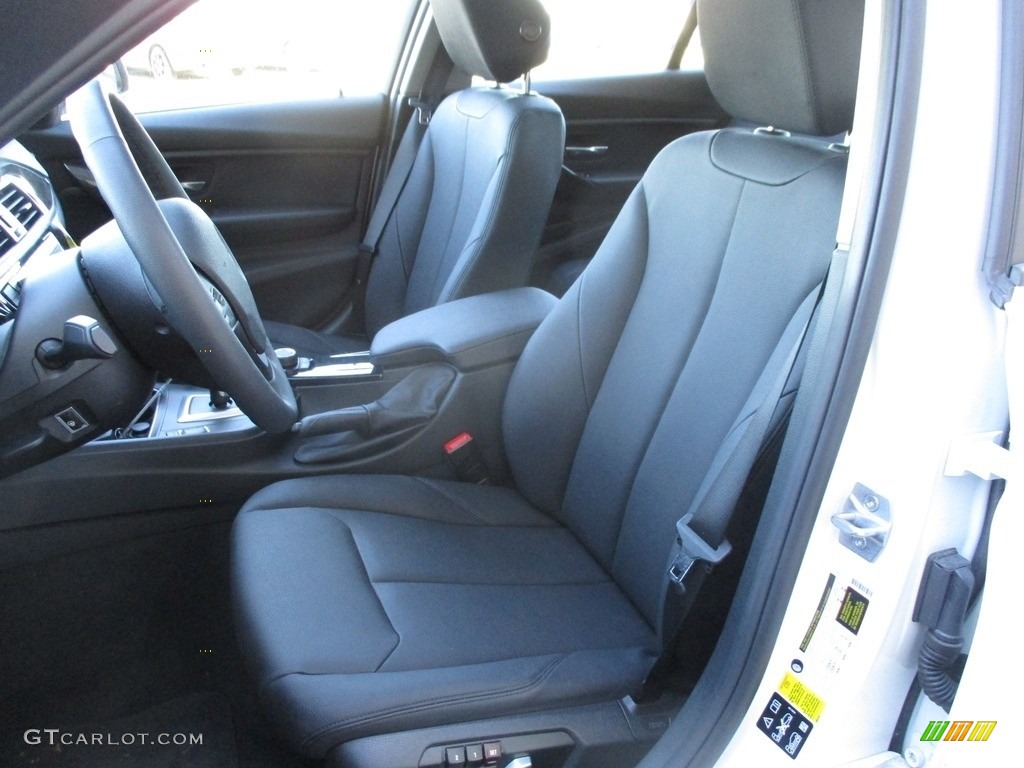 2018 3 Series 320i xDrive Sedan - Alpine White / Black photo #12