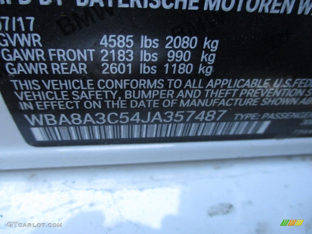 2018 3 Series 320i xDrive Sedan - Alpine White / Black photo #19