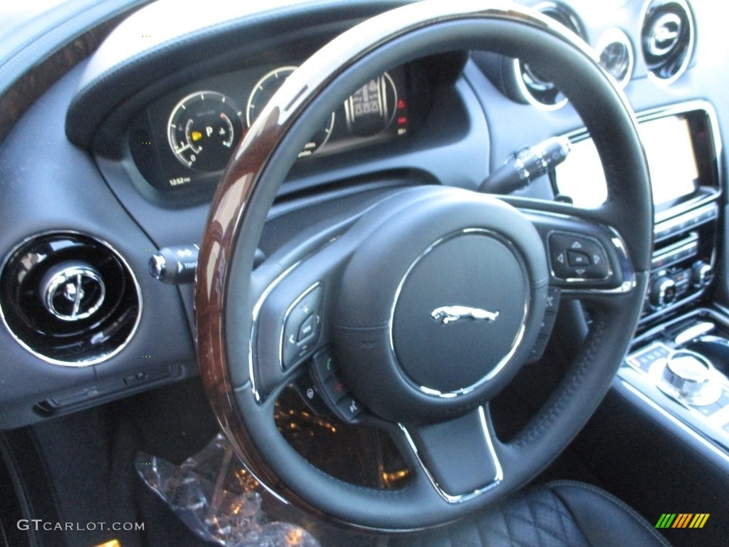 2018 Jaguar XJ XJL Portfolio AWD Steering Wheel Photos