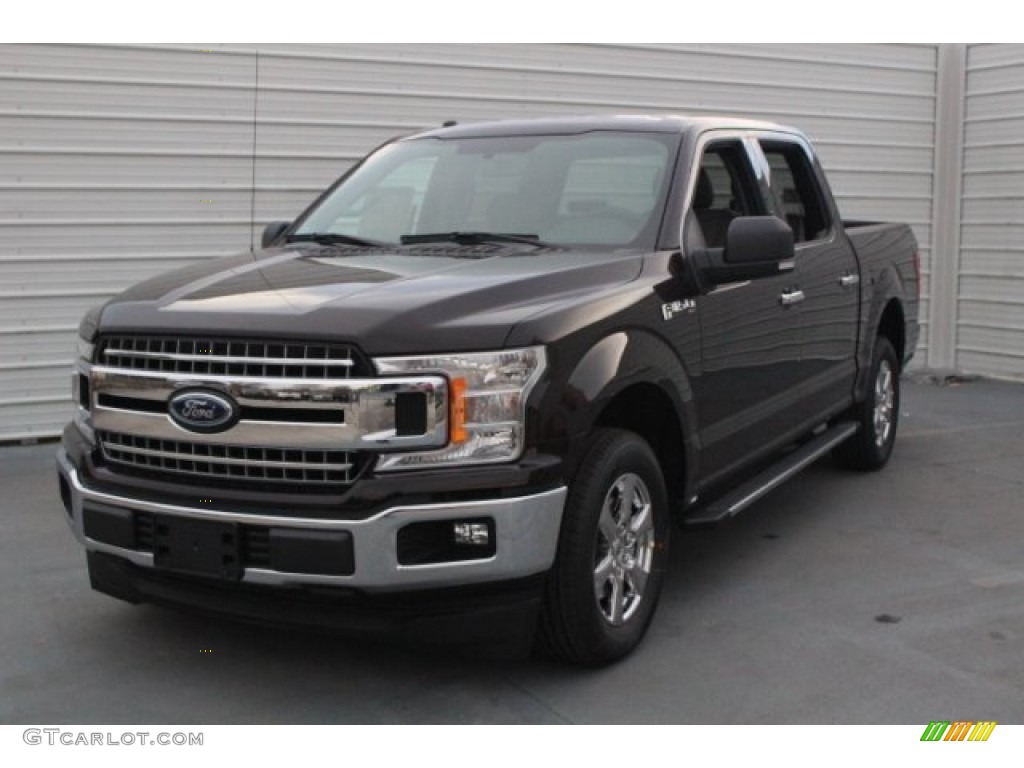2018 F150 XLT SuperCrew - Magma Red / Earth Gray photo #3