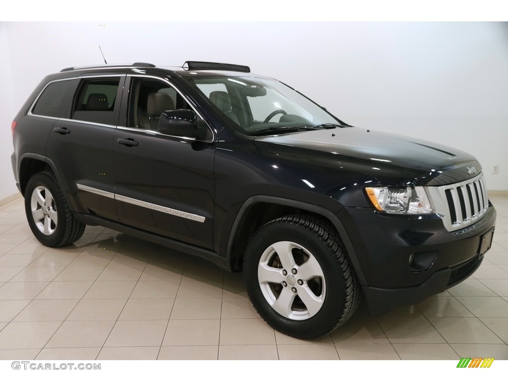 2011 Grand Cherokee Laredo X Package 4x4 - Blackberry Pearl / Dark Graystone/Medium Graystone photo #1