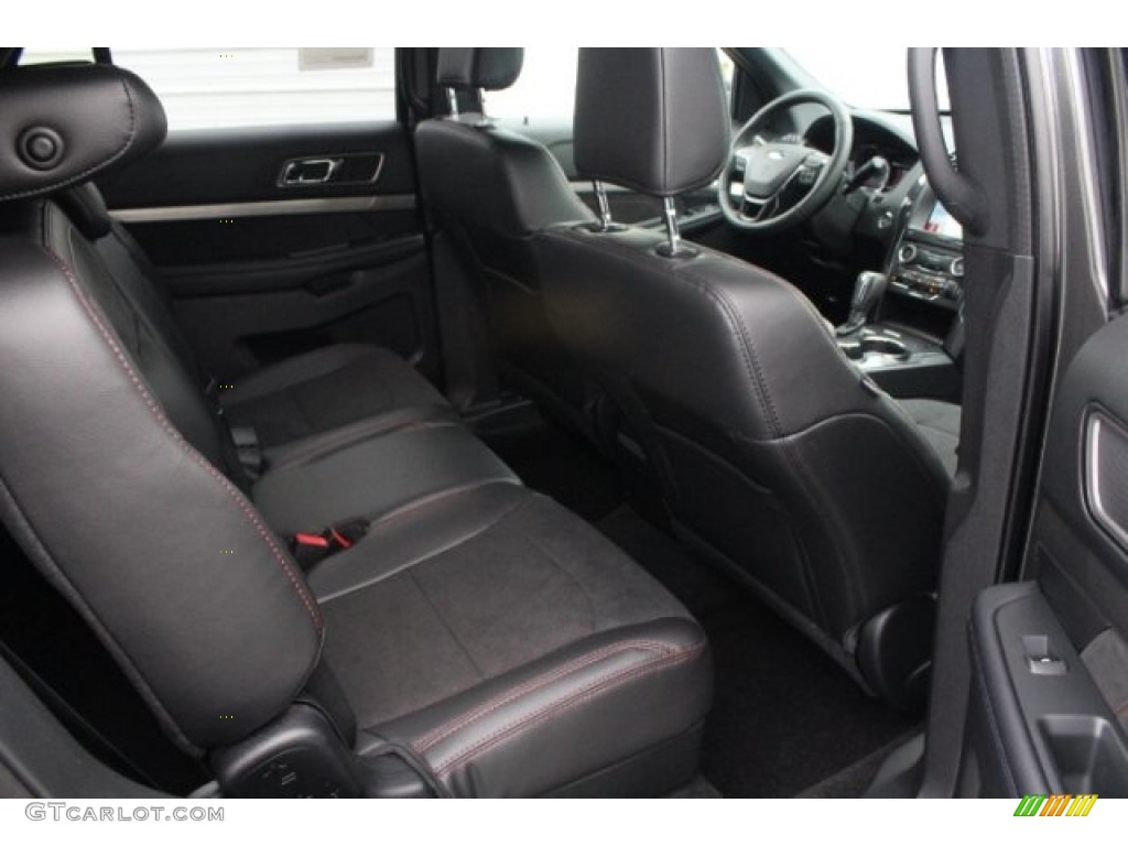 2018 Explorer XLT - Magnetic Metallic / Ebony Black photo #33