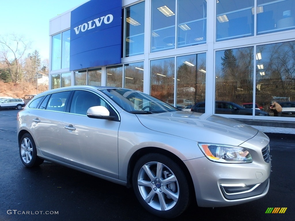 Luminous Sand Metallic 2017 Volvo V60 T5 AWD Exterior Photo #125106395