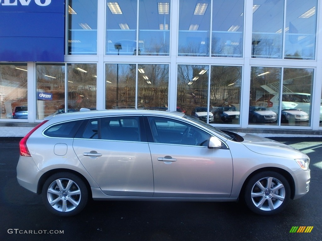 Luminous Sand Metallic 2017 Volvo V60 T5 AWD Exterior Photo #125106428