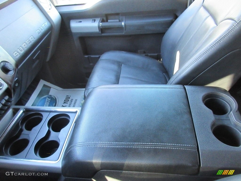 2014 F250 Super Duty Lariat Crew Cab 4x4 - White Platinum Tri-Coat / Black photo #30
