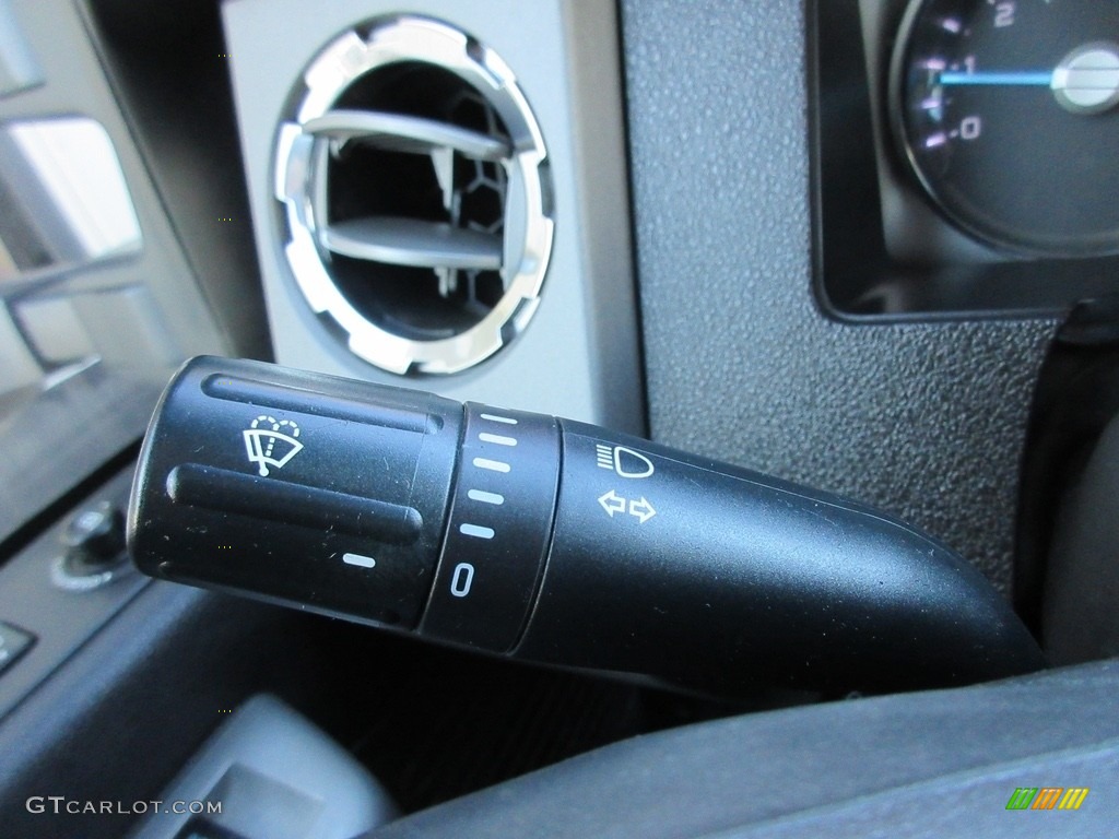 2014 F250 Super Duty Lariat Crew Cab 4x4 - White Platinum Tri-Coat / Black photo #44
