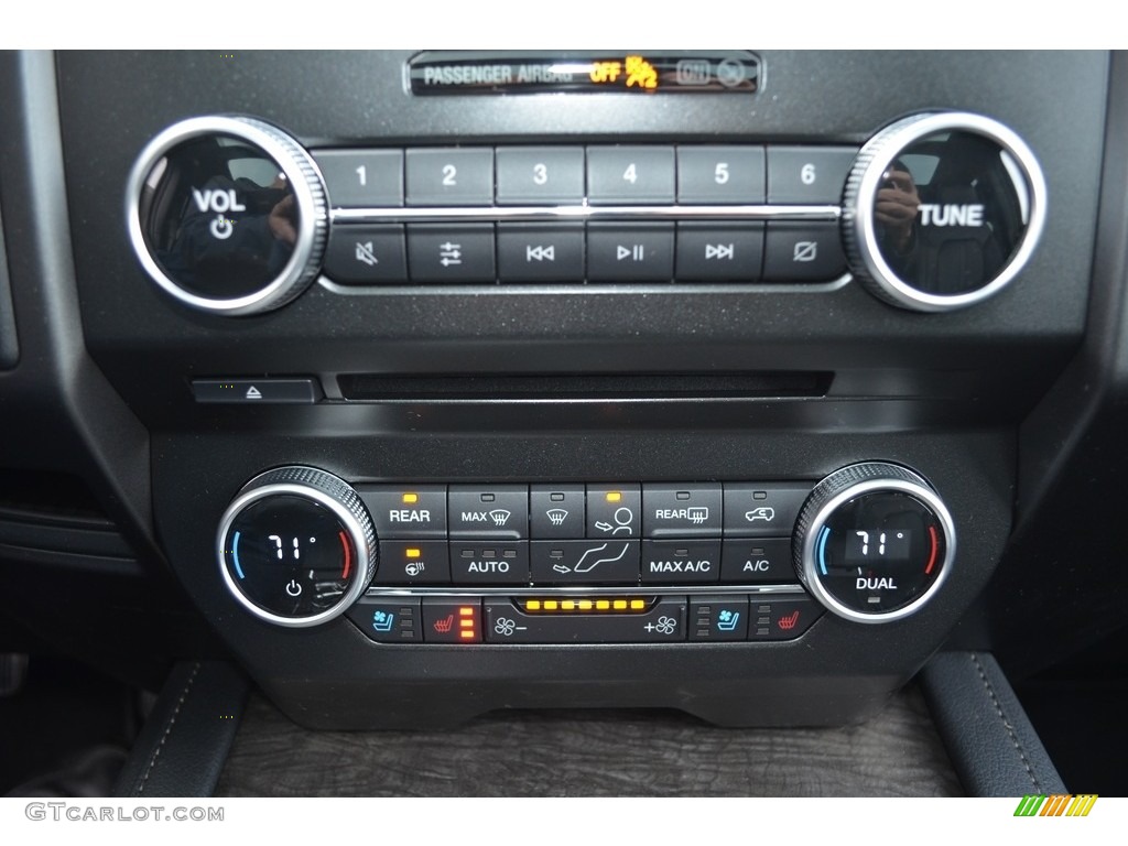 2018 Ford Expedition Limited Controls Photos