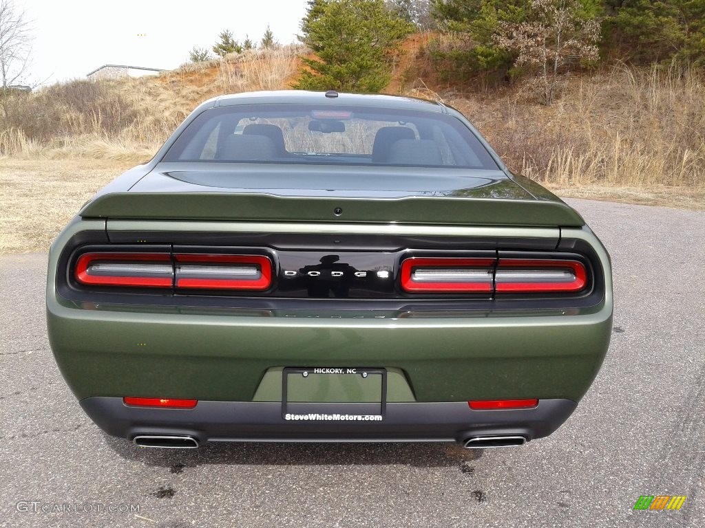 2018 Challenger SXT - F8 Green / Black photo #7