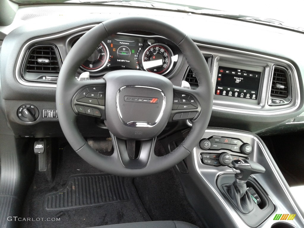 2018 Challenger SXT - F8 Green / Black photo #25