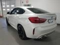 Mineral White Metallic - X6 M  Photo No. 3