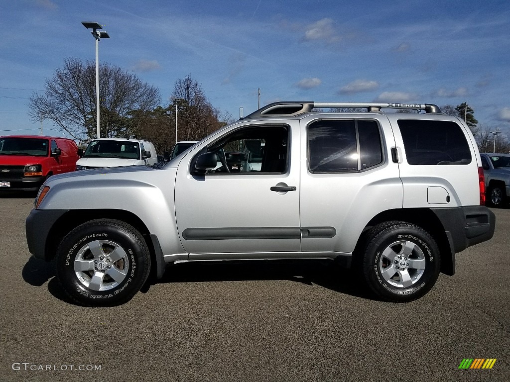 2012 Xterra S 4x4 - Brilliant Silver / Pro 4X Gray/Steel photo #4