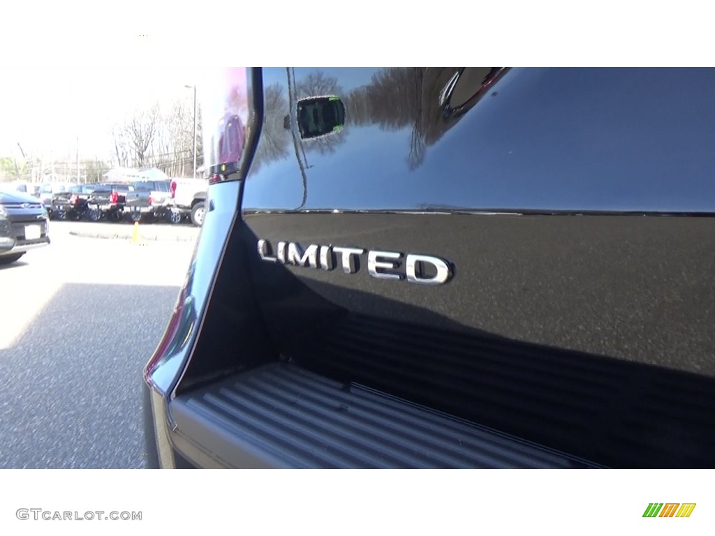 2018 Ford Expedition Limited 4x4 Marks and Logos Photos