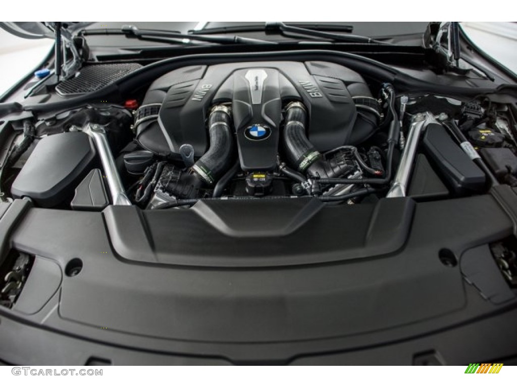 2018 7 Series 750i Sedan - Alpine White / Black photo #8