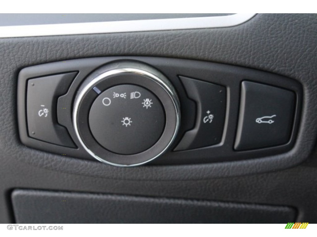 2018 Ford Edge SEL Controls Photos