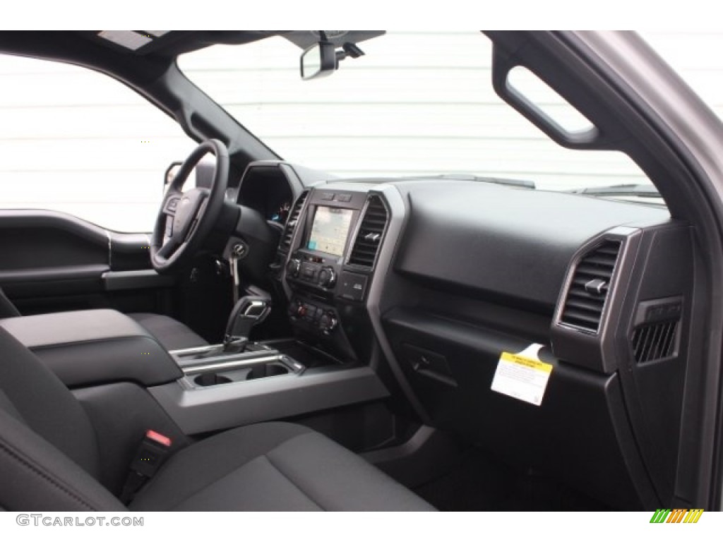 2018 F150 XLT SuperCrew - Ingot Silver / Black photo #30