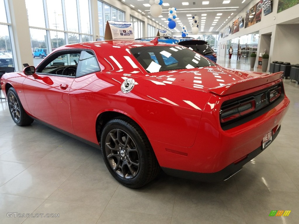 2018 Challenger GT AWD - Torred / Black photo #4