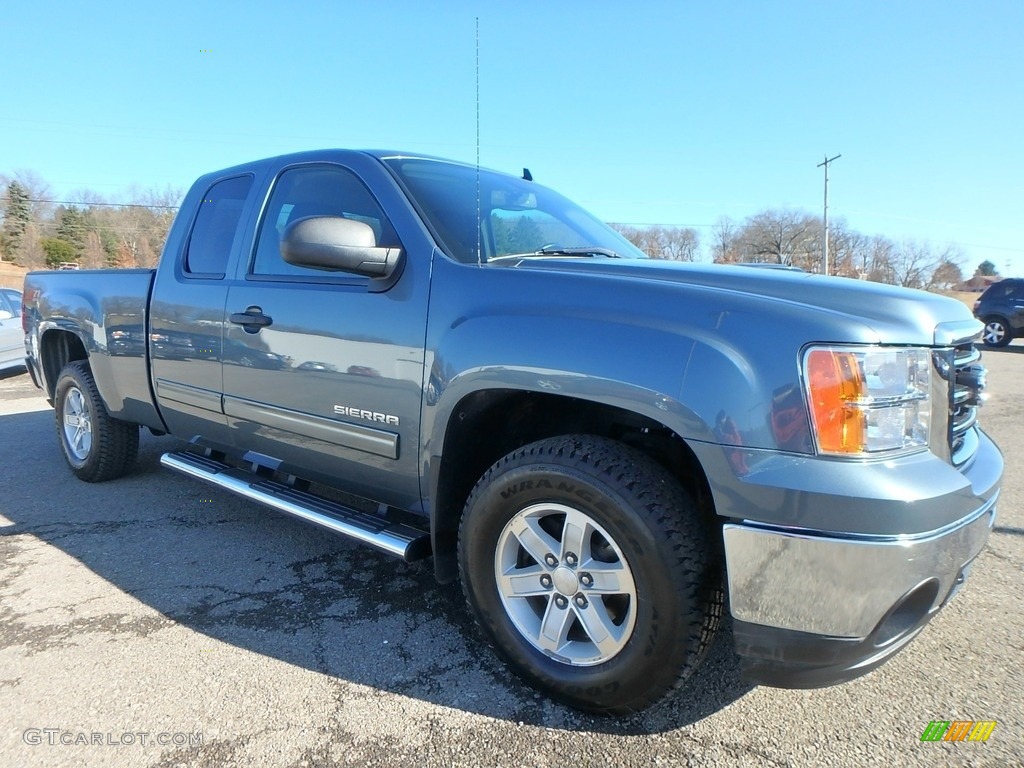 2013 Sierra 1500 SLE Extended Cab 4x4 - Stealth Gray Metallic / Ebony photo #4