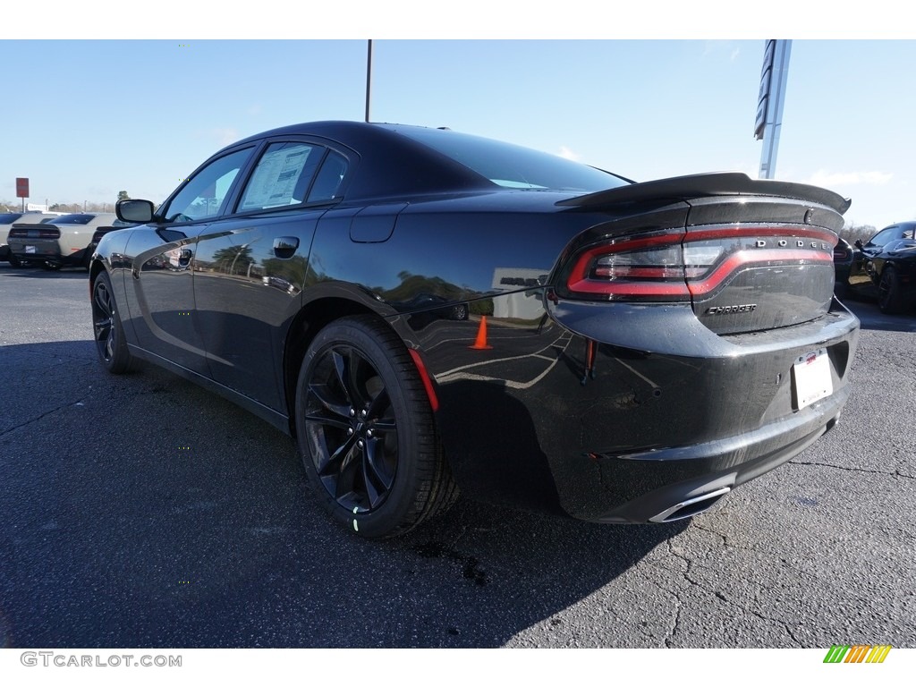 2018 Charger SXT - Pitch Black / Black photo #5