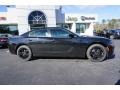 Pitch Black - Charger SXT Photo No. 7