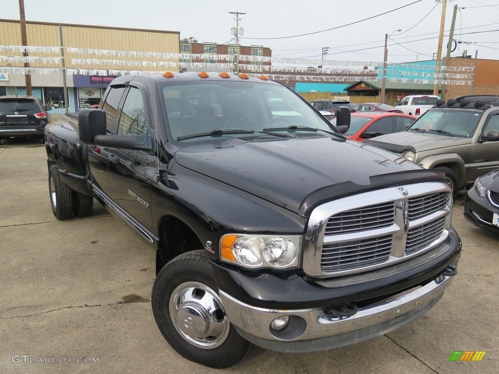 2005 Ram 3500 SLT Quad Cab 4x4 Dually - Black / Dark Slate Gray photo #3