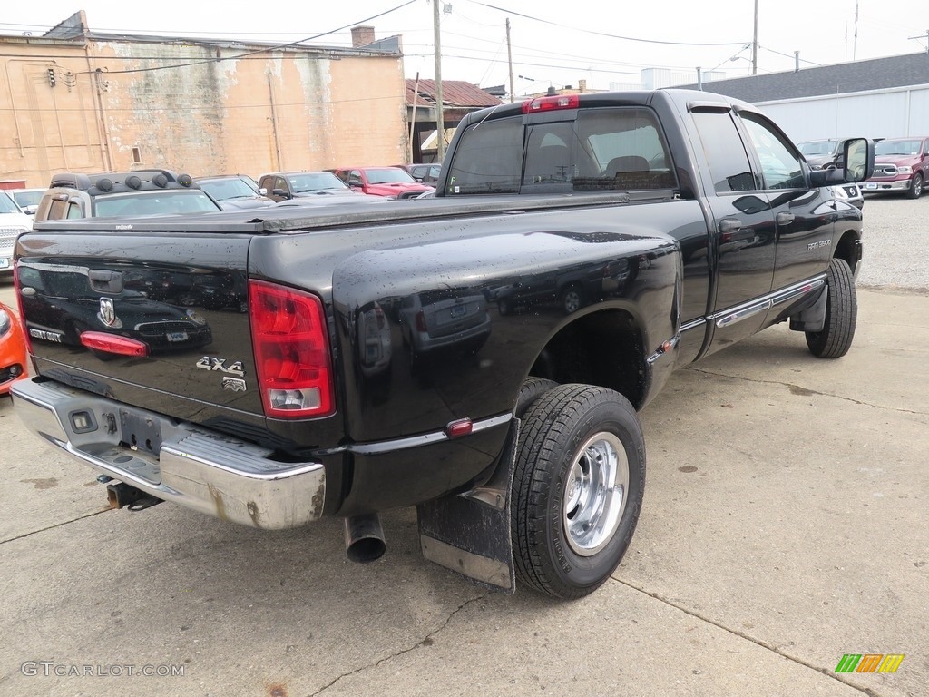 2005 Ram 3500 SLT Quad Cab 4x4 Dually - Black / Dark Slate Gray photo #11