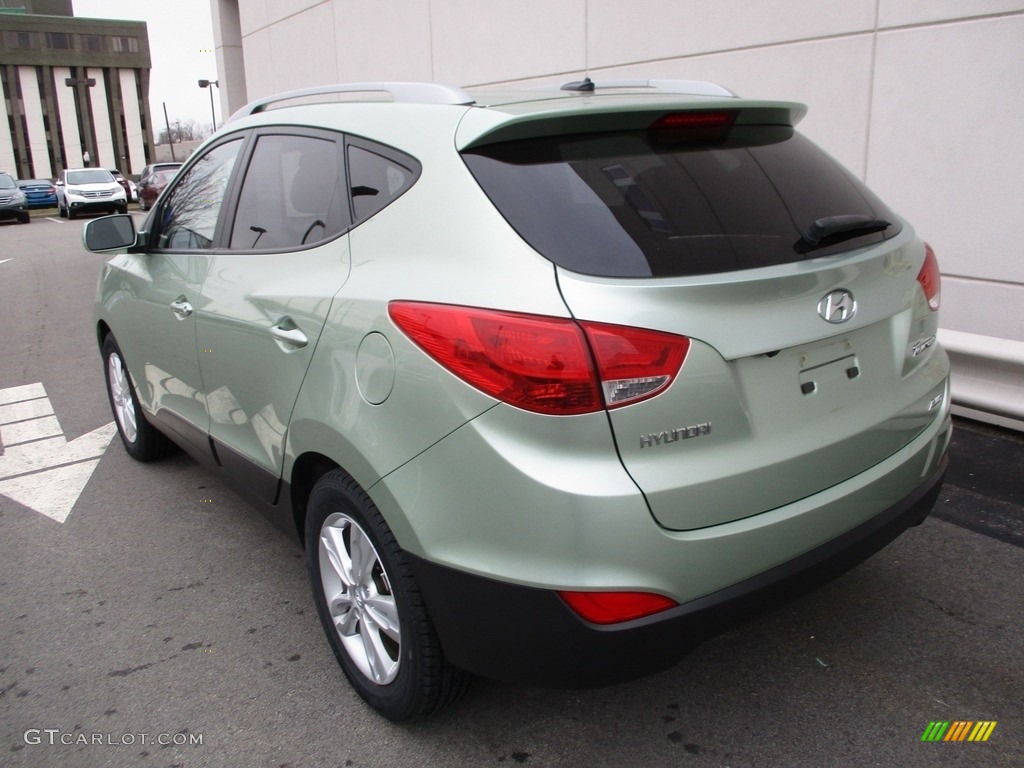 2011 Tucson Limited AWD - Kiwi Green / Taupe photo #3