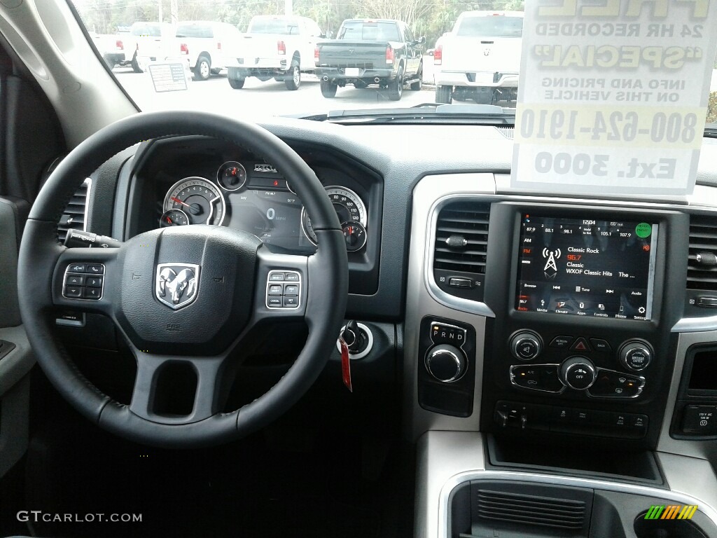 2018 1500 Big Horn Quad Cab - Bright White / Black/Diesel Gray photo #13