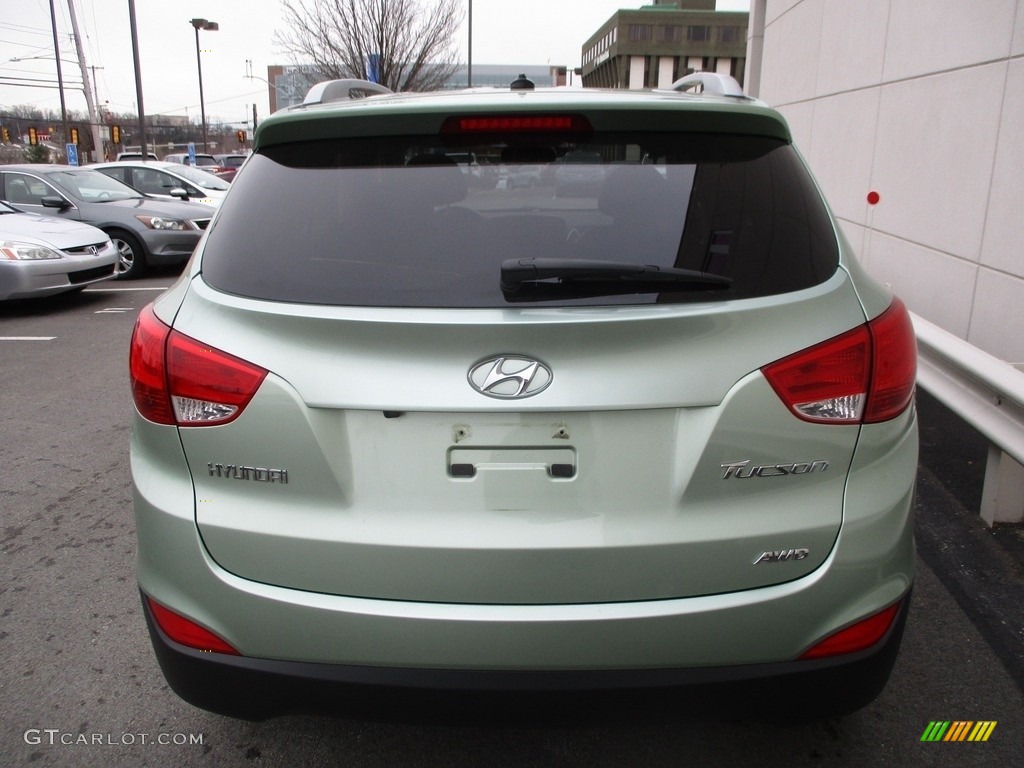 2011 Tucson Limited AWD - Kiwi Green / Taupe photo #4