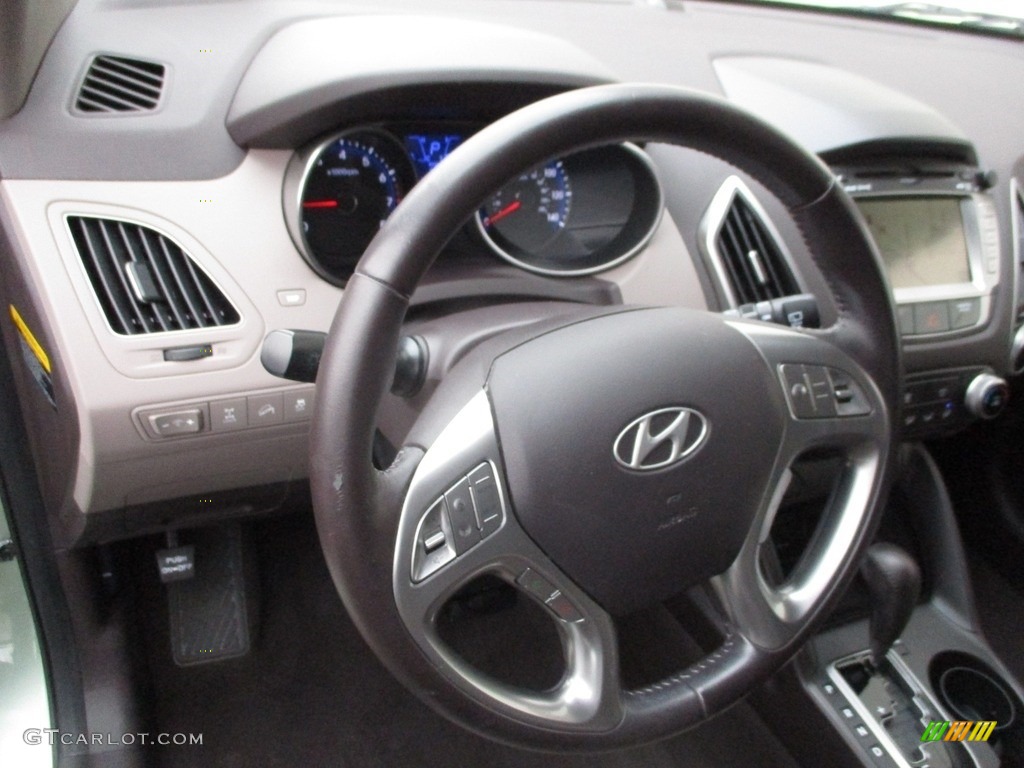2011 Tucson Limited AWD - Kiwi Green / Taupe photo #14