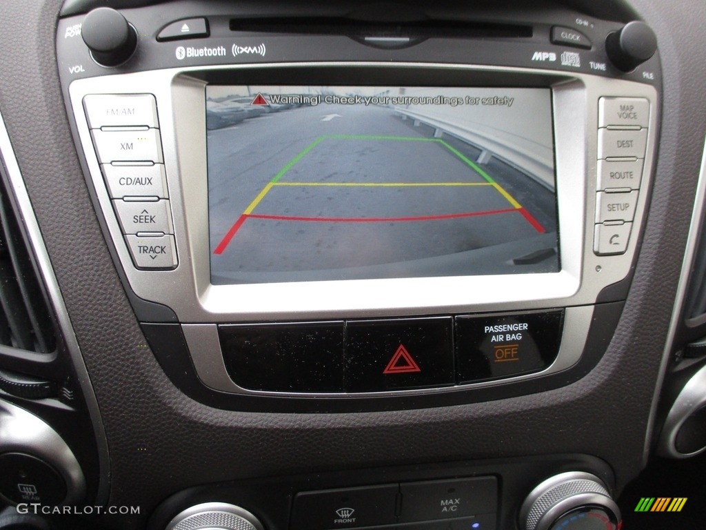 2011 Tucson Limited AWD - Kiwi Green / Taupe photo #17