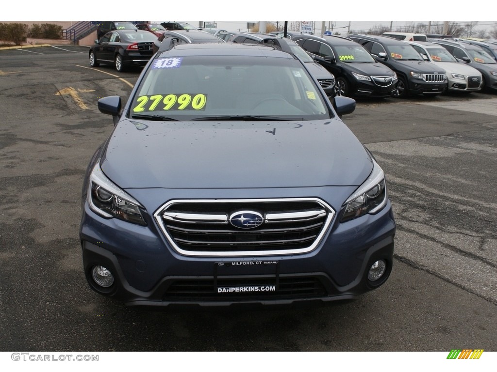 2018 Outback 2.5i Premium - Twilight Blue Metallic / Titanium Gray photo #2