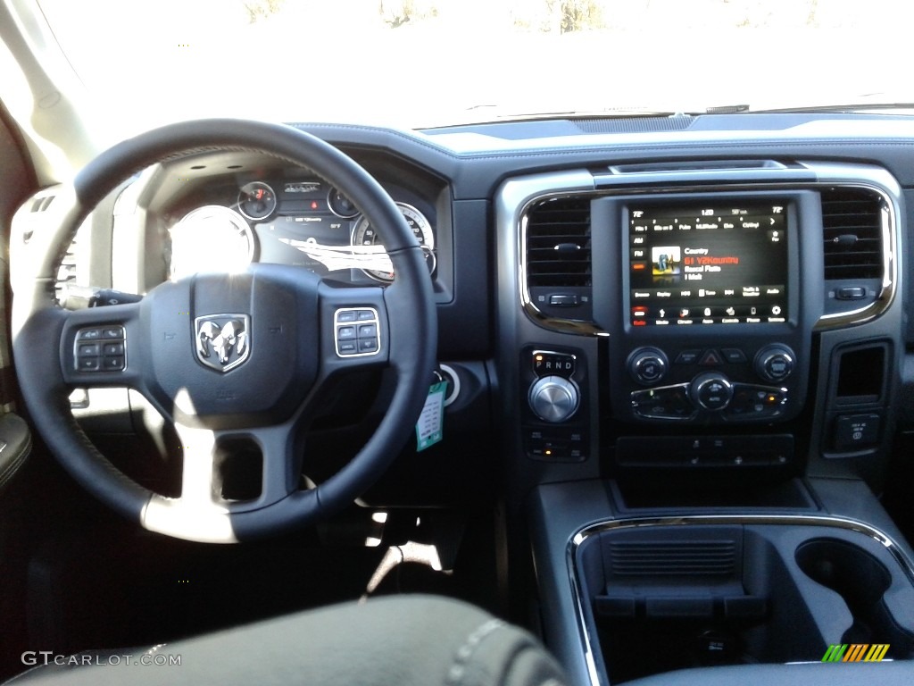 2018 1500 Sport Quad Cab 4x4 - Brilliant Black Crystal Pearl / Black photo #29