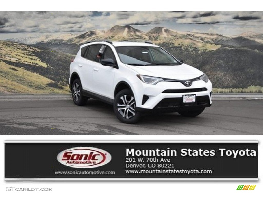 2018 RAV4 LE AWD - Super White / Black photo #1