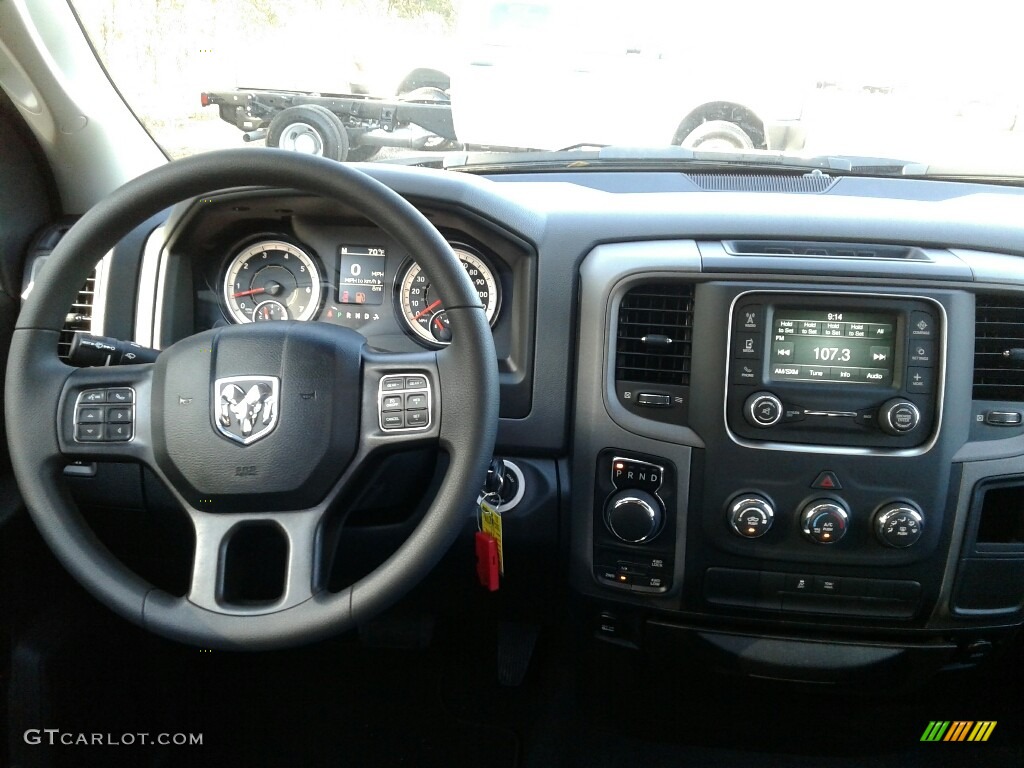 2018 1500 Express Quad Cab 4x4 - Granite Crystal Metallic / Black/Diesel Gray photo #13