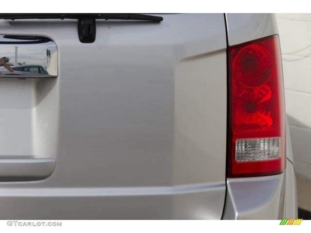 2015 Pilot EX - Alabaster Silver Metallic / Gray photo #12