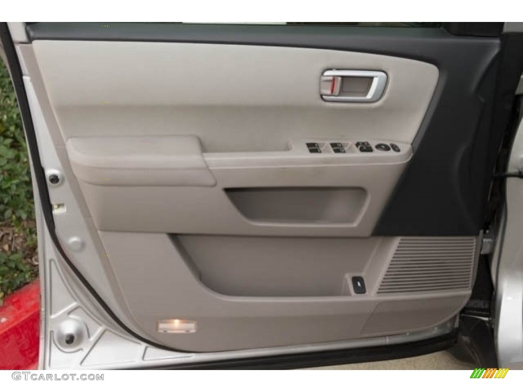 2015 Pilot EX - Alabaster Silver Metallic / Gray photo #27