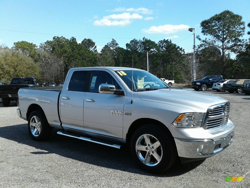 2018 1500 Big Horn Quad Cab - Bright Silver Metallic / Black/Diesel Gray photo #7
