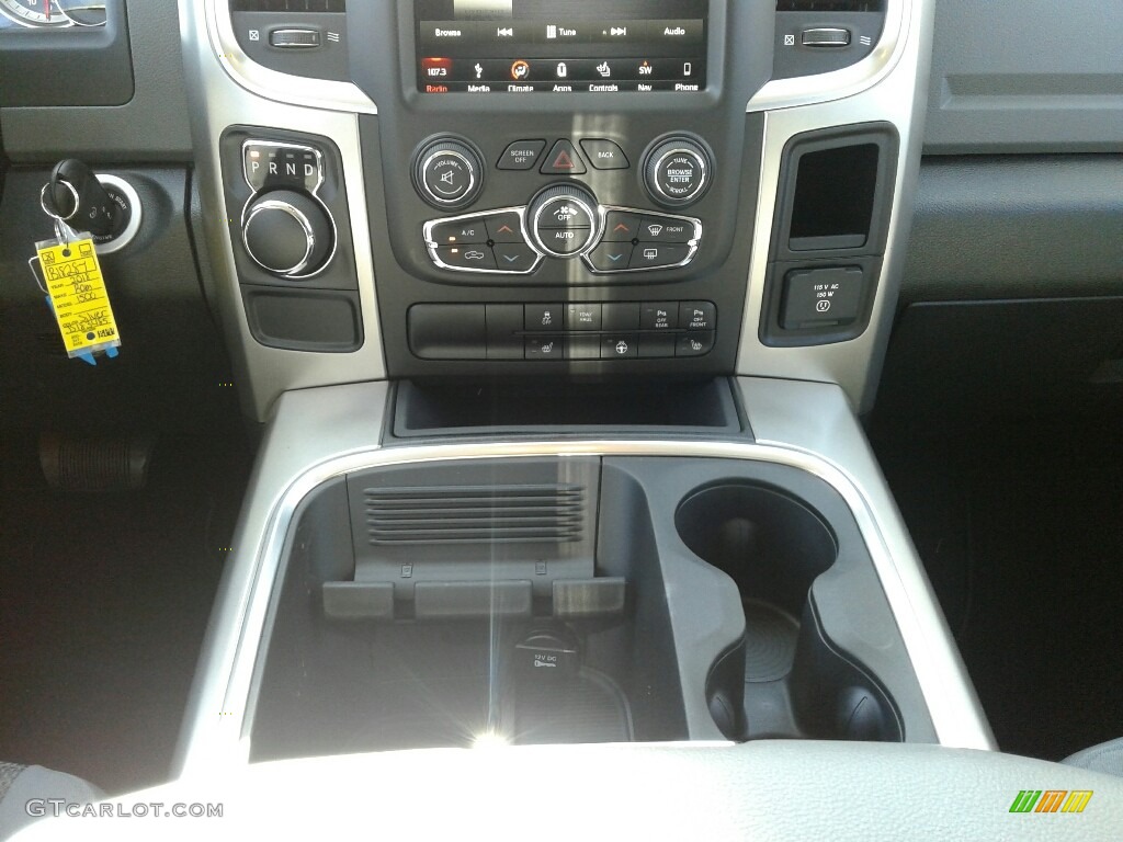 2018 1500 Big Horn Quad Cab - Bright Silver Metallic / Black/Diesel Gray photo #16