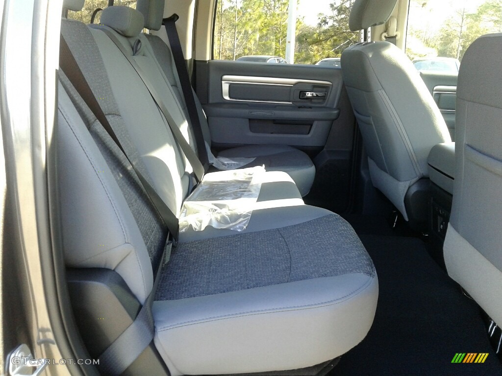 2018 1500 Big Horn Crew Cab - Granite Crystal Metallic / Black/Diesel Gray photo #11