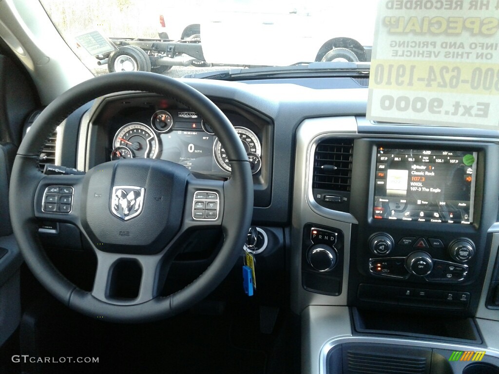2018 1500 Big Horn Crew Cab - Granite Crystal Metallic / Black/Diesel Gray photo #13