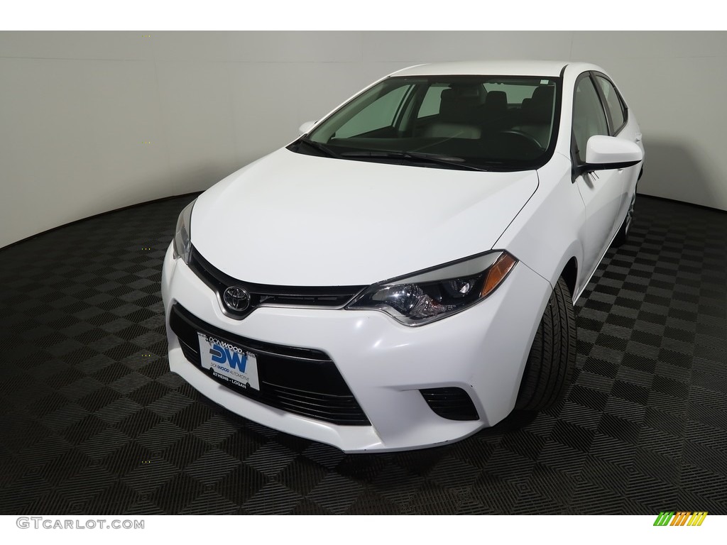 2015 Corolla LE - Super White / Ash photo #7